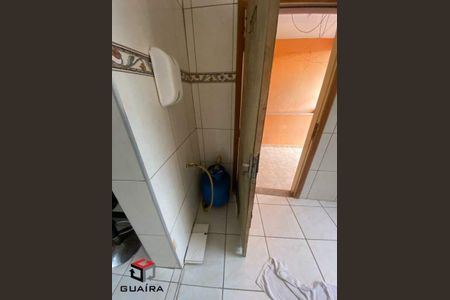 7_photo/94ce6af84d.e1e9339d2da74223-ATLAS-4b04ebbf-e2a3-448d-8810-4203d99a7f5a.jpg de casa à venda com 3 quartos, 200m² em Recreio da Borda do Campo, Santo André