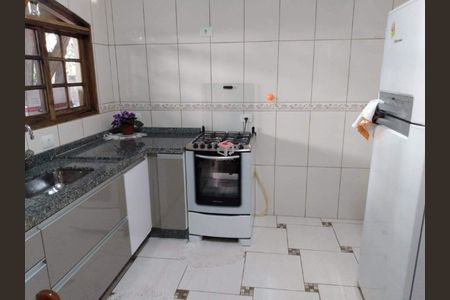 4_photo/94ce6afd1d.d55b36f64ebf45c1-ATLAS-8e2b61ef-8c2b-4f40-8363-d03d31e80d48.jpg de casa à venda com 2 quartos, 118m² em Recreio da Borda do Campo, Santo André