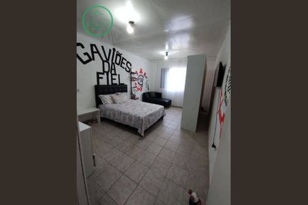 5_photo/94ce6aff3b.49e5f4e107e90c19-ATLAS-01694847-bec9-421a-bef7-84a03f369031.jpg de casa à venda com 3 quartos, 200m² em Recreio da Borda do Campo, Santo André