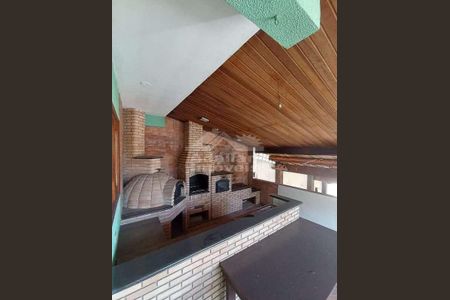 5_photo/94ce6b1c37.cdc422f0f5acc07d-ATLAS-36f6d1a7-a414-40d6-aef7-e2cb632847fc.jpg de casa à venda com 3 quartos, 250m² em Recreio da Borda do Campo, Santo André