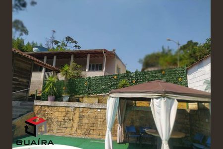 6_photo/94ce6b1d83.1a2575360a780997-ATLAS-e4cf1c16-e545-4bc6-8239-7feffc4856c5.jpg de casa à venda com 2 quartos, 120m² em Recreio da Borda do Campo, Santo André