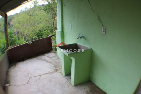 4_photo/94ce6b2149.6e9143fe3d472e43-ATLAS-2655d8e5-b435-4268-af88-c93277d2a28e.jpg de casa à venda com 5 quartos, 220m² em Recreio da Borda do Campo, Santo André