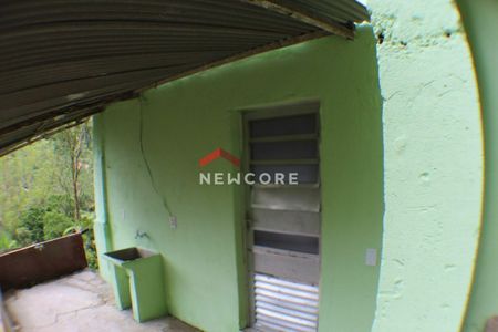 5_photo/94ce6b2149.6e9143fe3d472e43-ATLAS-27903ec9-4f44-45ba-a3b4-76c5a3de3cfa.jpg de casa à venda com 5 quartos, 220m² em Recreio da Borda do Campo, Santo André