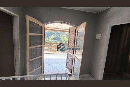 5_photo/94ce6b21d1.ae3d86bef28e162d-ATLAS-5d139086-33b5-4447-88e8-9ab77f7197e2.jpg de casa à venda com 2 quartos, 520m² em Recreio da Borda do Campo, Santo André