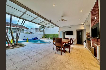 11_photo/94ce70a3f1.ceff8192393c33de-ATLAS-559b47ea-dc21-459e-aa77-ff35ac5aae13.jpg de casa à venda com 5 quartos, 301m² em Jardim Lincoln, Suzano