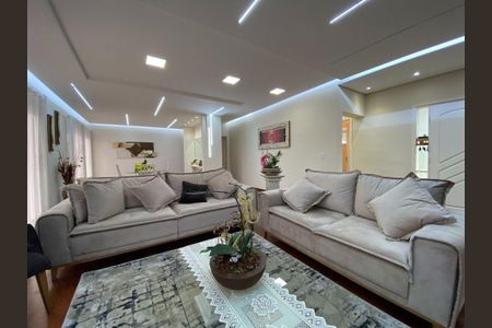 3_photo/94ce70a413.49e5f4e107e90c19-ATLAS-099831ea-348f-4374-876e-40f1f7e4f990.jpg de casa à venda com 4 quartos, 413m² em Jardim Lincoln, Suzano