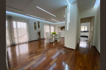 11_photo/94ce70a413.49e5f4e107e90c19-ATLAS-3e832e37-ccd9-4cd2-97af-308a4a626ff0.jpg de casa à venda com 4 quartos, 413m² em Jardim Lincoln, Suzano