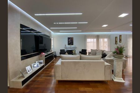 11_photo/94ce70a413.49e5f4e107e90c19-ATLAS-a96779df-c52e-4f49-92a7-b915d4cdec63.jpg de casa à venda com 4 quartos, 413m² em Jardim Lincoln, Suzano