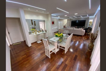 1_photo/94ce70a413.49e5f4e107e90c19-ATLAS-cbc49eec-98f5-4f6e-9df7-d020010892a5.jpg de casa à venda com 4 quartos, 413m² em Jardim Lincoln, Suzano