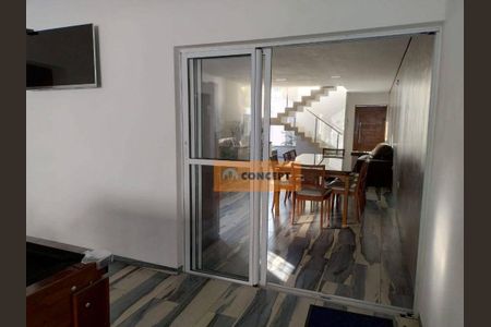 12_photo/94ce70a717.f9fd596f8c1c84e9-ATLAS-40ae33af-2113-4fac-befb-a7ec9d78a6b8.jpg de casa à venda com 3 quartos, 200m² em Vila Urupes, Suzano