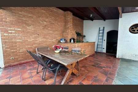 7_photo/94ce70a7e7.05acccb2dbb53537-ATLAS-17e85348-aa23-4ad7-ab19-dc784f0d5f7d.jpg de casa à venda com 4 quartos, 271m² em Vila Urupes, Suzano