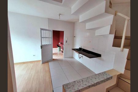 5_photo/94ce70b689.b5f4e39731e4f05c-ATLAS-19a04966-b316-4c9a-9206-b413aef3b9cf.jpg de casa à venda com 3 quartos, 75m² em Vila Colorado, Suzano
