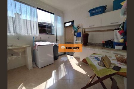 18_photo/94ce70b721.f1ebba836060b494-ATLAS-73517cea-3315-4edf-88dd-d5a96df9eb32.jpg de casa à venda com 3 quartos, 164m² em Jardim Cacique, Suzano