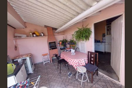 6_photo/94ce70ba99.f192c36a872f1aed-ATLAS-bce05965-d8ec-47f1-812b-68c1aeb2c65d.jpg de casa à venda com 2 quartos, 130m² em Jardim Luella, Suzano