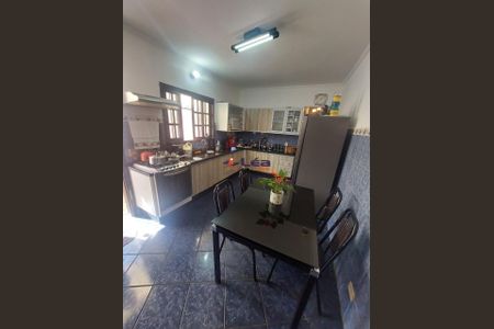 11_photo/94ce70ba99.f192c36a872f1aed-ATLAS-c7a40abe-a8d1-43d9-b075-e80e4196602e.jpg de casa à venda com 2 quartos, 130m² em Jardim Luella, Suzano