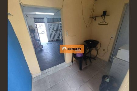 6_photo/94ce70c907.517dfe94024b9c02-ATLAS-e0d2b58b-491c-497c-a5c1-c8730ec88381.jpg de casa à venda com 2 quartos, 172m² em Vila Colorado, Suzano