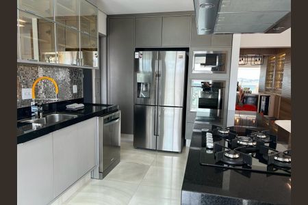 31_photo/94ce7a6fdb.06b93a1cd5e166ac-ATLAS-0a04bb8f-72b9-41c4-952e-cd5166a56b31.jpg de apartamento para alugar com 3 quartos, 134m² em Centro, Suzano