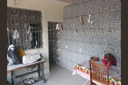 2_photo/94ce7b3a6b.0b41dd9f8e6ad8d9-ATLAS-158d4fcb-0e29-4b4d-b6e3-eb382e9b0328.jpg de casa à venda com 2 quartos, 210m² em Jardim Medina, Poá