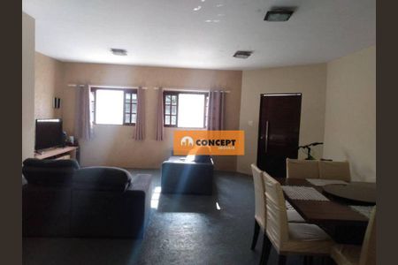 2_photo/94ce7b3b91.c696d6dfecea6f1c-ATLAS-03d32983-d14d-493c-bb55-cbd2538c4e94.jpg de casa à venda com 3 quartos, 186m² em Jardim Medina, Poá