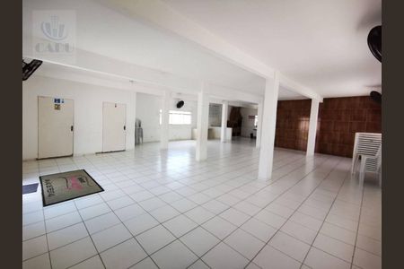 8_photo/94ce7b43d7.d3e1fdb8634d74ad-ATLAS-5c40f95e-271c-466a-a100-2d5dc331ff21.jpg de apartamento à venda com 3 quartos, 52m² em Vila Miranda, Itaquaquecetuba