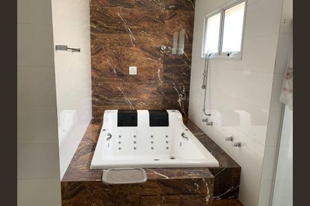 6_photo/94ce88136b.4cea1a0b3f6bbd2f-ATLAS-4e7cad7a-4c35-46dc-b4b7-fe7594405cbb.jpg de casa de condomínio à venda com 5 quartos, 600m² em Fontes, Guarulhos