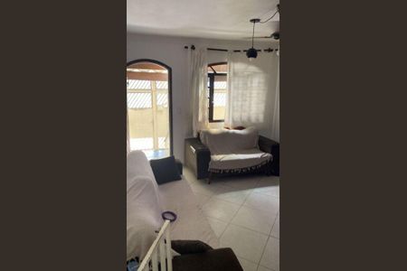 5_photo/94ce882019.d60ed16da6b331d7-ATLAS-90c98cb6-84c8-4918-8d85-b5818e820614.jpg de casa à venda com 3 quartos, 80m² em Cidade Aracília, Guarulhos
