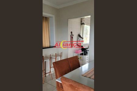 10_photo/94ce882c95.7d7cd26502cd9021-ATLAS-c35ea446-7bc1-40f8-b7fd-fd0e0155269e.jpg de casa à venda com 3 quartos, 200m² em Jardim Fatima, Guarulhos