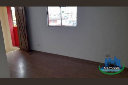 7_photo/94ce883769.b760bf5d8bb46efe-ATLAS-a26b80a5-59e2-457d-a2c7-7201803d0944.jpg de casa à venda com 2 quartos, 200m² em Vila Nova Bonsucesso, Guarulhos