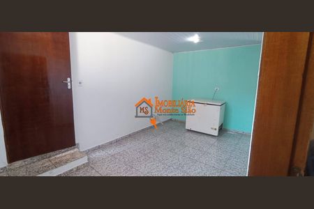 4_photo/94ce883769.ceff8192393c33de-ATLAS-367f8d9d-2a02-4f3d-8cca-156f10e2de1d.jpg de casa à venda com 6 quartos, 150m² em Vila Nova Bonsucesso, Guarulhos