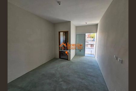 2_photo/94ce883a5b.d0e16e4b88455d71-ATLAS-2c9461d5-0cef-4343-871c-ffd06e863b83.jpg de casa à venda com 3 quartos, 120m² em Vila Nova Bonsucesso, Guarulhos