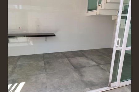 2_photo/94ce884313.2f15d505e37c7ac5-ATLAS-355585ef-86a7-45da-bf0d-c7c519b9368e.jpg de casa à venda com 5 quartos, 450m² em Jardim Presidente Dutra, Guarulhos