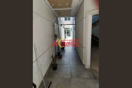 4_photo/94ce884369.3e1b4b7d4b39a1bc-ATLAS-19caa674-bfb9-4f8f-a2ba-0d93aa706640.jpg de casa à venda com 4 quartos, 450m² em Jardim Presidente Dutra, Guarulhos