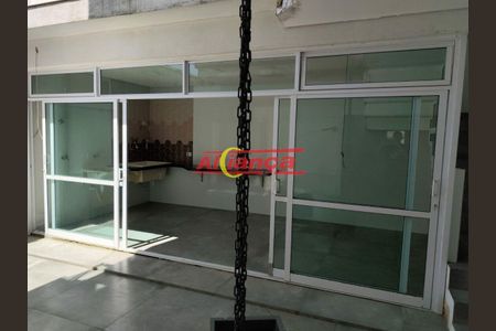 11_photo/94ce884369.3e1b4b7d4b39a1bc-ATLAS-3daf8b0b-2f0e-40e7-a8eb-69e3afd10d8b.jpg de casa à venda com 4 quartos, 450m² em Jardim Presidente Dutra, Guarulhos