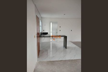 2_photo/94ce884375.4aa166bf6fe01b39-ATLAS-135e1ae3-e5eb-47c3-8f36-8277155c1b4f.jpg de casa à venda com 3 quartos, 108m² em Vila Carmela II, Guarulhos