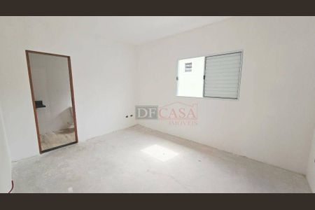 8_photo/94ce8843a1.3a9dc93bc25fc63d-ATLAS-e401b854-f700-4e9e-9a79-79f388f102f7.jpg de casa à venda com 3 quartos, 112m² em Vila Carmela II, Guarulhos