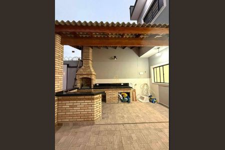 3_photo/94ce8843e9.31fa6799cfd26a89-ATLAS-593d1e2d-157f-4055-9099-dd3d9661ee5c.jpg de casa à venda com 3 quartos, 115m² em Jardim Presidente Dutra, Guarulhos