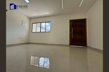 6_photo/94ce8843e9.31fa6799cfd26a89-ATLAS-a7ebbb14-c2a8-4955-95c6-b9f8f2e67a68.jpg de casa à venda com 3 quartos, 100m² em Jardim Presidente Dutra, Guarulhos