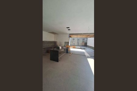 10_photo/94ce8843f5.18d35e9b3b089d06-ATLAS-5b9687e0-15ec-40bd-a34f-d9bd20e79ab4.jpg de casa à venda com 3 quartos, 225m² em Jardim Presidente Dutra, Guarulhos