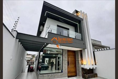 6_photo/94ce8844e5.c1dc00249eefaead-ATLAS-72f1e942-c42c-4982-8a0b-20d2e1507aee.jpg de casa à venda com 3 quartos, 175m² em Jardim Presidente Dutra, Guarulhos