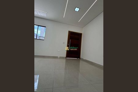 2_photo/94ce8844ff.32dfcba61d9b17e2-ATLAS-55252f7b-c5c0-4f19-88a9-3b04c8aedf6e.jpg de casa à venda com 3 quartos, 100m² em Jardim Presidente Dutra, Guarulhos