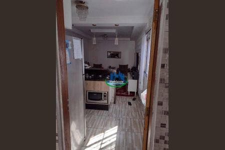 7_photo/94ce8845e9.9b0e853e47463488-ATLAS-8d2e4a3b-7ced-43fa-8773-38a087a7cad4.jpg de casa à venda com 3 quartos, 150m² em Jardim Presidente Dutra, Guarulhos