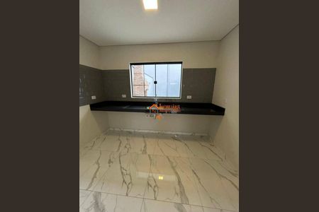 6_photo/94ce8847b5.70986b2d83168018-ATLAS-6c3cb0ac-775f-4bdb-a606-e42e0a936f84.jpg de casa à venda com 3 quartos, 93m² em Jardim Presidente Dutra, Guarulhos