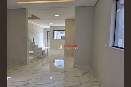 10_photo/94ce88487f.2b06d2afe20dcea3-ATLAS-ea7bce1d-ccfa-4bac-8f13-b1504c98d753.jpg de casa à venda com 3 quartos, 92m² em Vila Nova Bonsucesso, Guarulhos