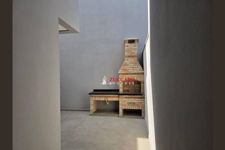 10_photo/94ce88487f.5a6f982c19c1eae2-ATLAS-5039cc48-0e8c-4236-92ee-52a4a9e48f28.jpg de casa à venda com 3 quartos, 92m² em Vila Nova Bonsucesso, Guarulhos