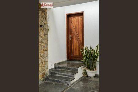 12_photo/94ce884a03.ae3d86bef28e162d-ATLAS-579392b7-d4a6-4e11-abb0-28477b372f43.jpg de casa à venda com 3 quartos, 200m² em Vila Nova Bonsucesso, Guarulhos