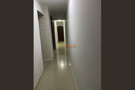 1_photo/94ce884b5d.a8ad17933a69d0d3-ATLAS-81a7d87b-2a20-4fb6-b47c-63f8fb9a8a14.jpg de casa à venda com 6 quartos, 300m² em Jardim Presidente Dutra, Guarulhos