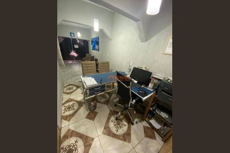 12_photo/94ce884b5d.a8ad17933a69d0d3-ATLAS-c764f2b2-e983-4d34-9e40-ea6e7548e9d6.jpg de casa à venda com 6 quartos, 300m² em Jardim Presidente Dutra, Guarulhos