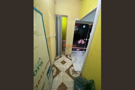 9_photo/94ce884b5d.a8ad17933a69d0d3-ATLAS-d52434db-d958-4d04-8bf7-ee456d7fb9f5.jpg de casa à venda com 6 quartos, 300m² em Jardim Presidente Dutra, Guarulhos