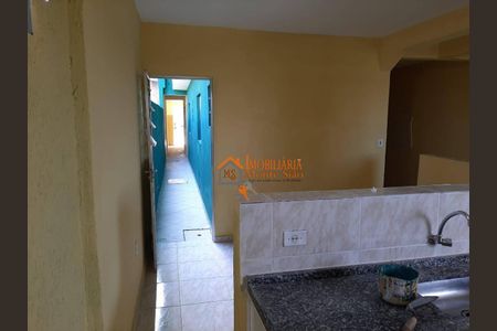 6_photo/94ce884db7.acefdcf8530a41c6-ATLAS-47281b6a-dac7-42b4-9a0b-e281bc77d758.jpg de casa à venda com 5 quartos, 125m² em Vila Carmela I, Guarulhos