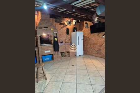 12_photo/94ce884e15.3aed5bbd04158097-ATLAS-481aef41-ddad-48ef-bae3-55bb8936caed.jpg de casa à venda com 3 quartos, 276m² em Jardim Presidente Dutra, Guarulhos